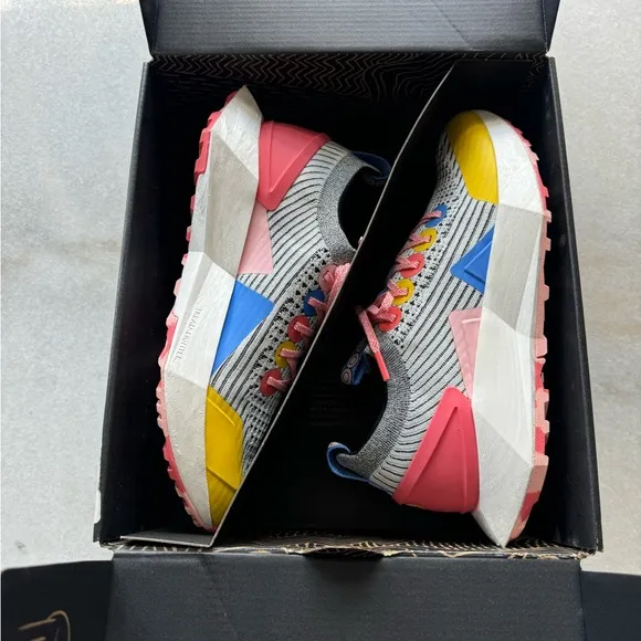 Allbirds Women's Tree Flyer 2 Zipeng Zhu Collab, EUC 9.5