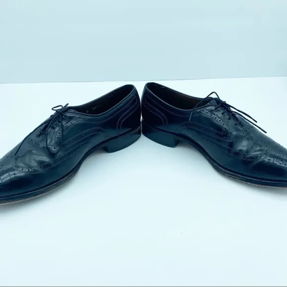 Allen Edmond Black McTavish Wing Tip Oxfords