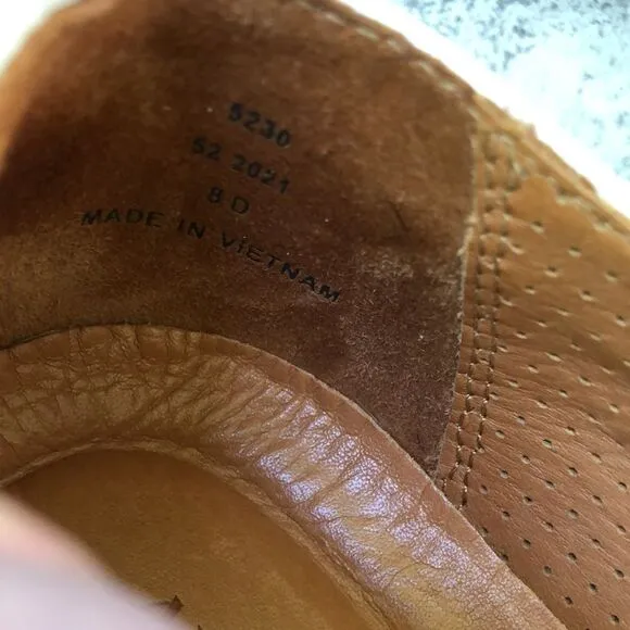 Allen Edmonds Holden Beach slip ons