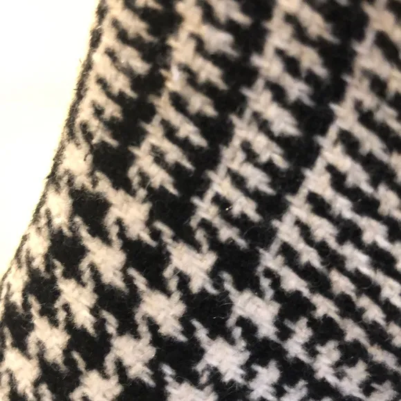 ANN TAYLOR BLOCK HEEL BOOTIE WITH HOUNDSTOOTH PATTERN BLK WHT SZ 6.5 NEW IN BOX