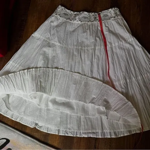 Ann Taylor loft NWT Elegant White Maxi Skirt 100%Cotton with built in slip