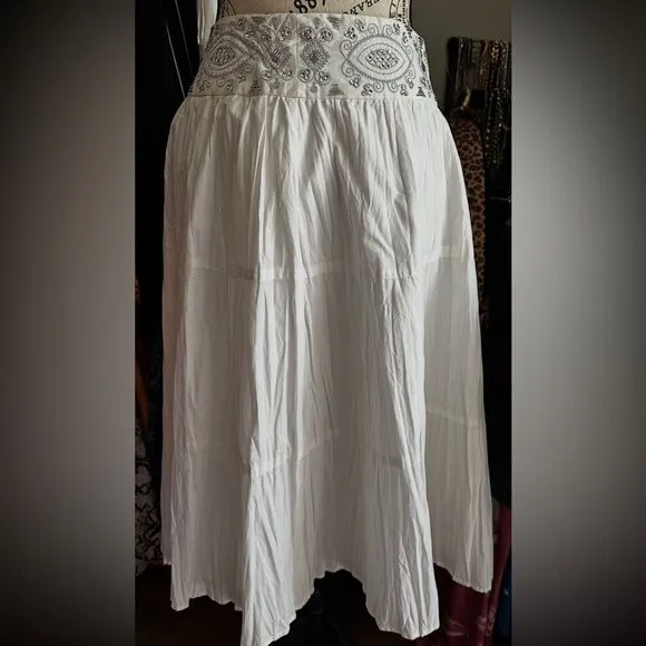Ann Taylor loft NWT Elegant White Maxi Skirt 100%Cotton with built in slip