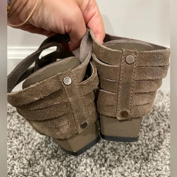 Antelope shoes women's wedged heels, size 37 EU or 6.5 US