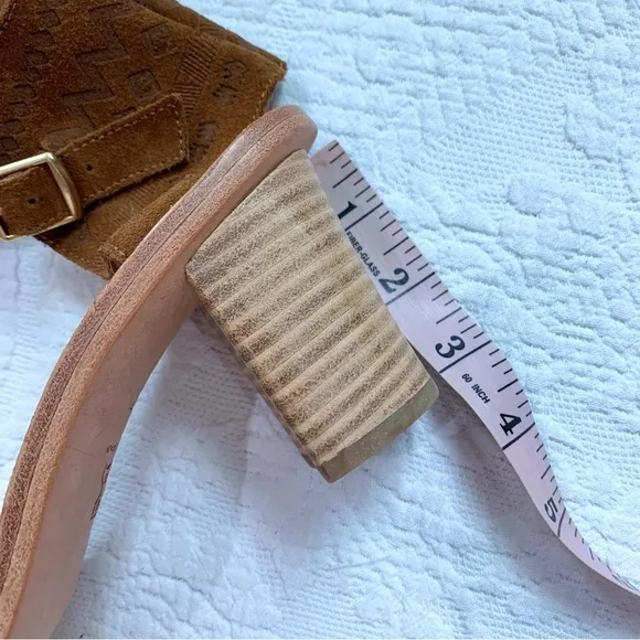 Anthropologie Howsty Celia Leather Heeled Sandal 37