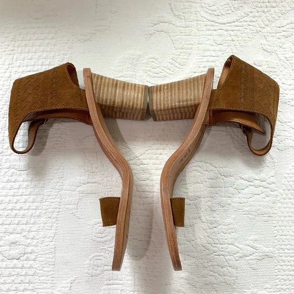 Anthropologie Howsty Celia Leather Heeled Sandal 37