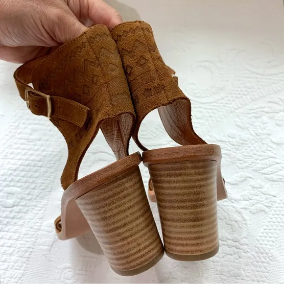 Anthropologie Howsty Celia Leather Heeled Sandal 37