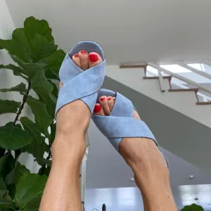 Anthropologie NWT Lola Cruz Blue Crossover Slides very chic and comfortable ❤️🙏