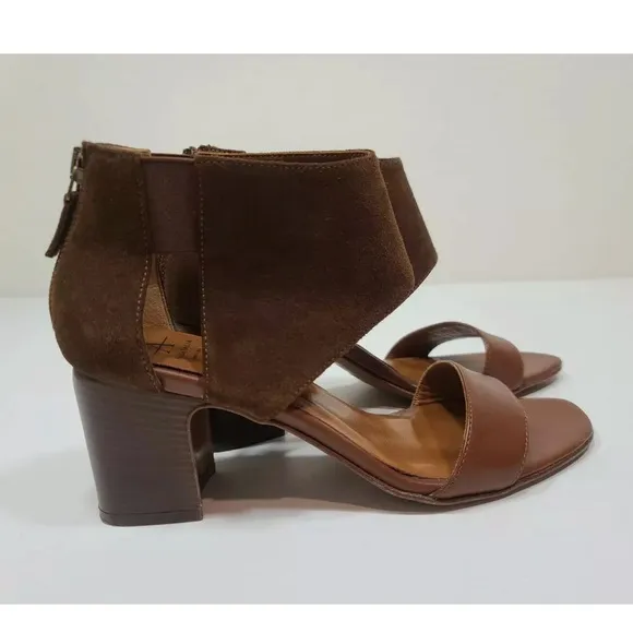 Aquatalia Enid Sandal Suede Leather Open Toe Heels Size 9 Womens $395