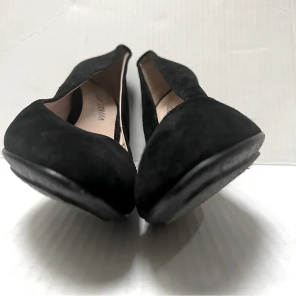Aquatalia Suede Block Heel Weatherproof Pumps- Size 8- Black