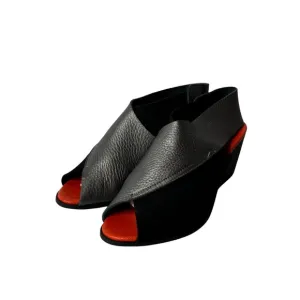 Arche leather gray and black wedge heels size 40