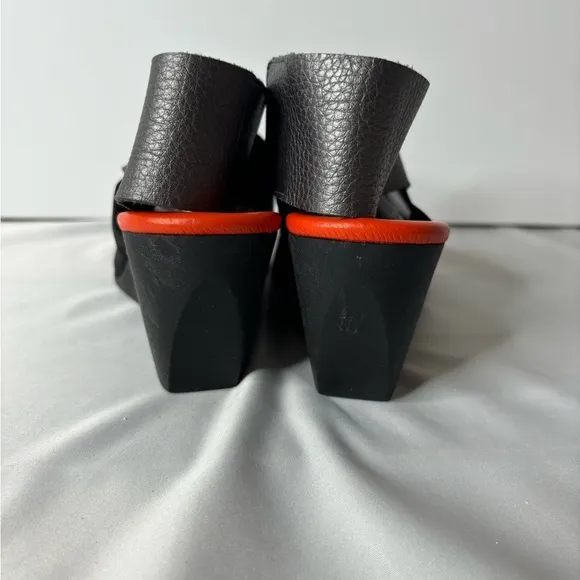 Arche leather gray and black wedge heels size 40
