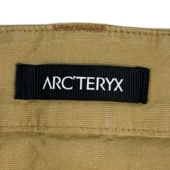 ARC’TERYX Altin Chino Mens Tan Flat Front Shorts
