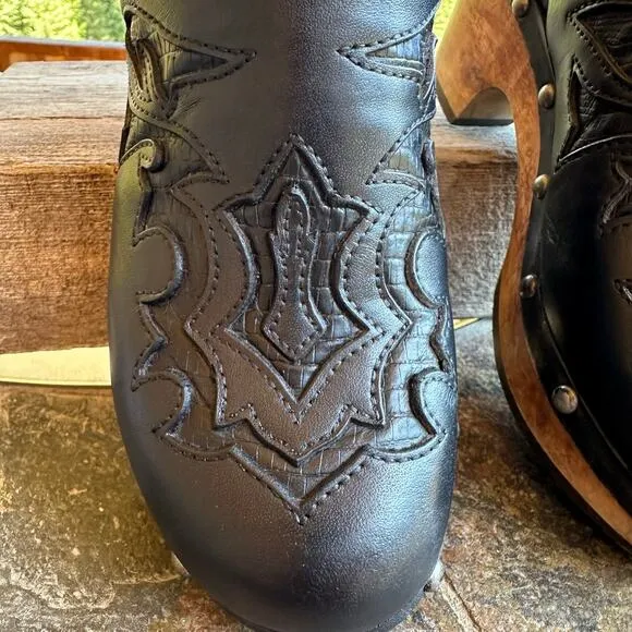 Ariat Black Leather Mules Womens 6.5B Wood Block Heel Clogs Western Embossed