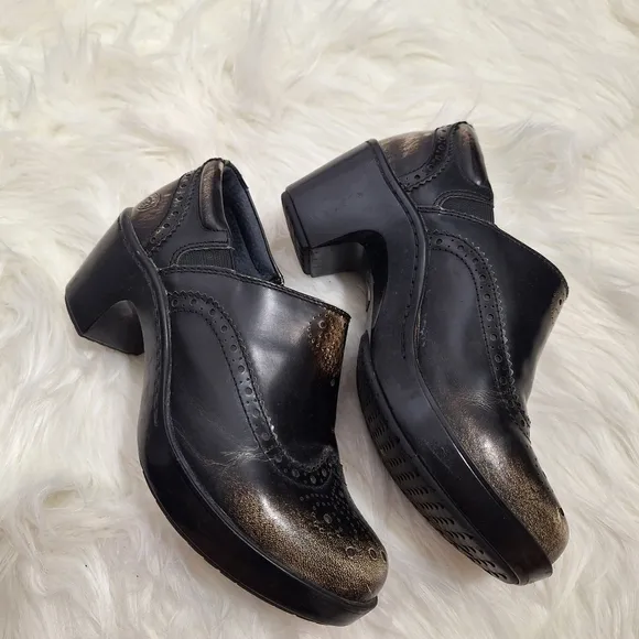 Ariat Bradford Distressed Leather Clogs Burnished Black Comfort Shabby Chic 7.5