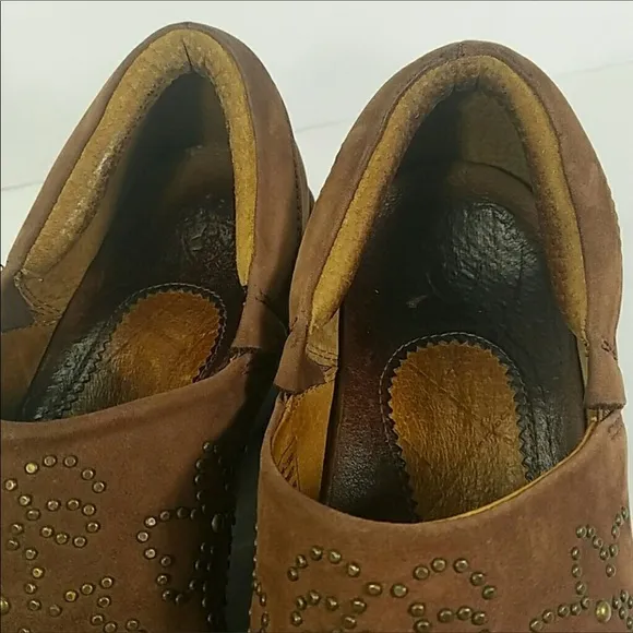 ARIAT Tan/Brown Suede Clogs Size 9B
