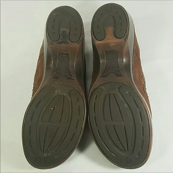 ARIAT Tan/Brown Suede Clogs Size 9B