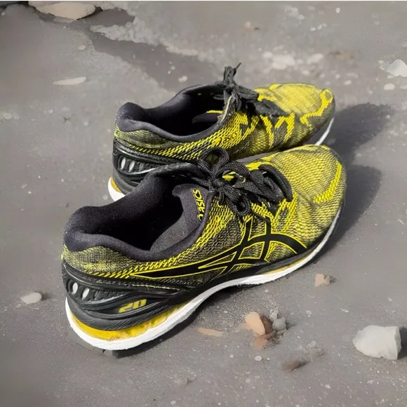 ASICS GEL-Nimbus Green - T800N Size 11.5 US