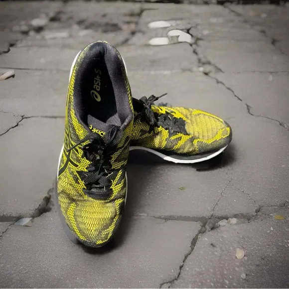 ASICS GEL-Nimbus Green - T800N Size 11.5 US