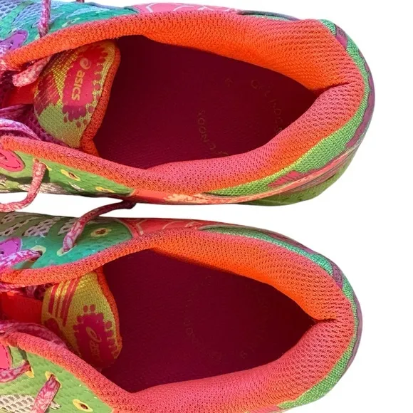 ASICS neon Gel-Noosa Tri 9. Women’s size 7. EUC‎ 💕