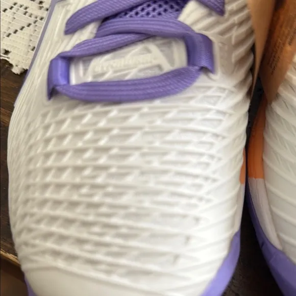 ASICS Purple and White Athletic Shoes for Performance