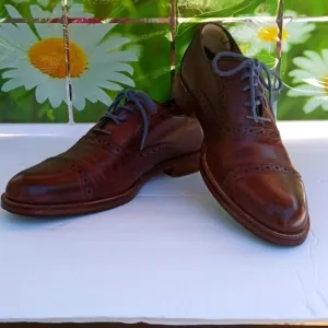 Aston Grey Men's leather Oxfords, 9.5,  Burgundy Brown, Pre-owned