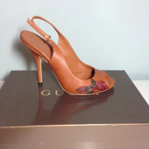 Authentic classic Gucci open-toe pump NEW Condition