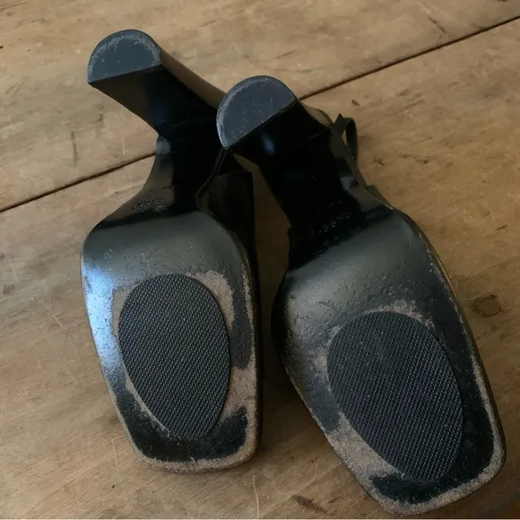 Authentic Gucci black leather sling back black heels, 7 1/2 ￼