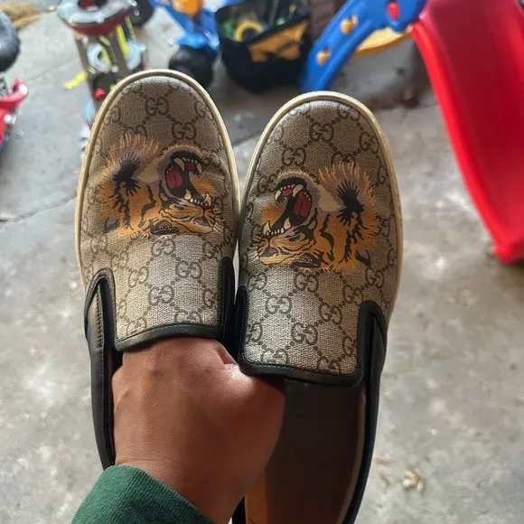 Authentic Gucci Tiger Canvas Leather Mens Slip On Sneakers