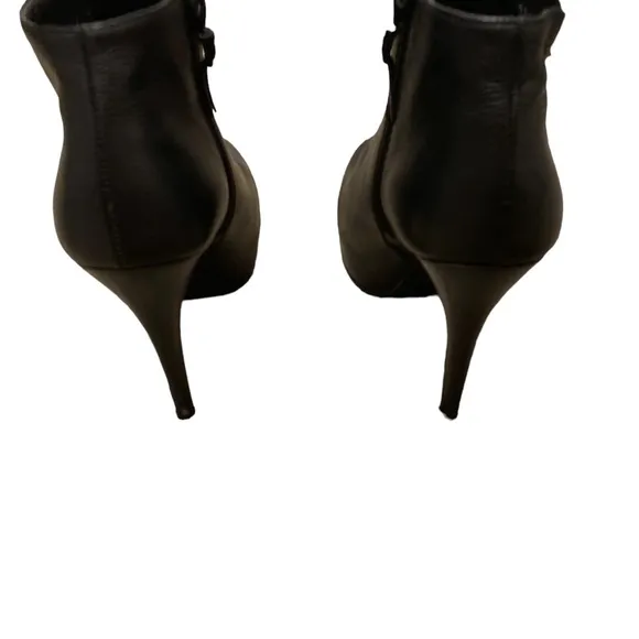 Authentic Stuart Weitzman Heels