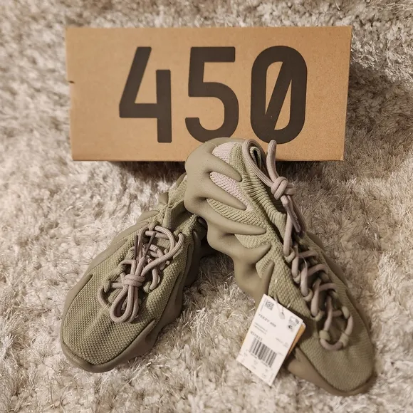 AUTHENTIC YEEZY 450 Stone Flax Size US 7M or US 8W