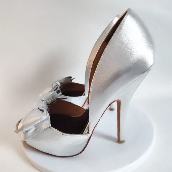 Badgely Mischka D'Orsay Formal Silver Leather Sole Open Toe Bow Heels 6.5 Pumps