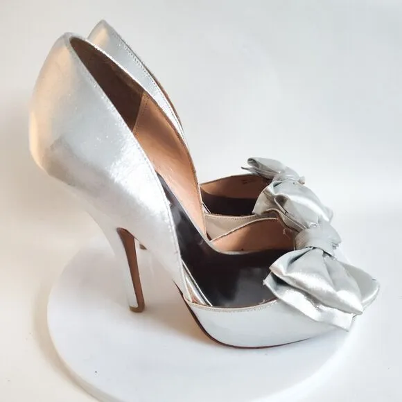 Badgely Mischka D'Orsay Formal Silver Leather Sole Open Toe Bow Heels 6.5 Pumps