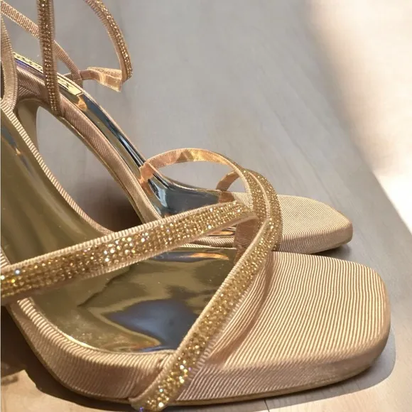 Badgley Mischka Womens Urbana Open Toe Ankle Strap Heels Women’s US 9 NIB
