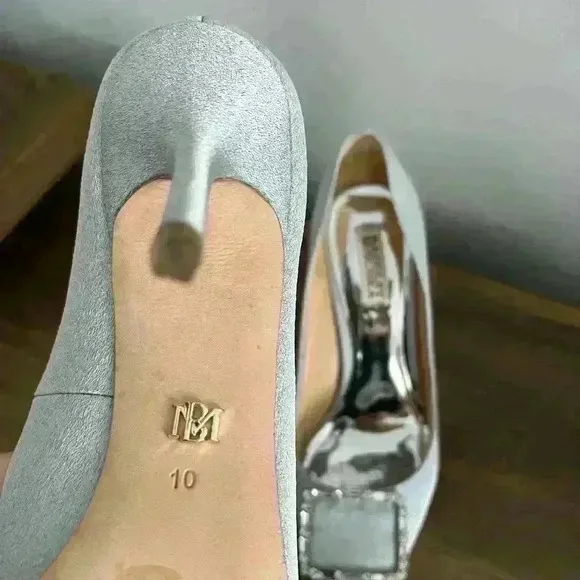 Badgley Mishka pointed toe pump