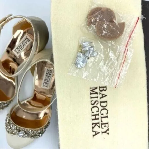 Badgley Mischka Women's Barby Ivory Satin Embellished Heels Size 10