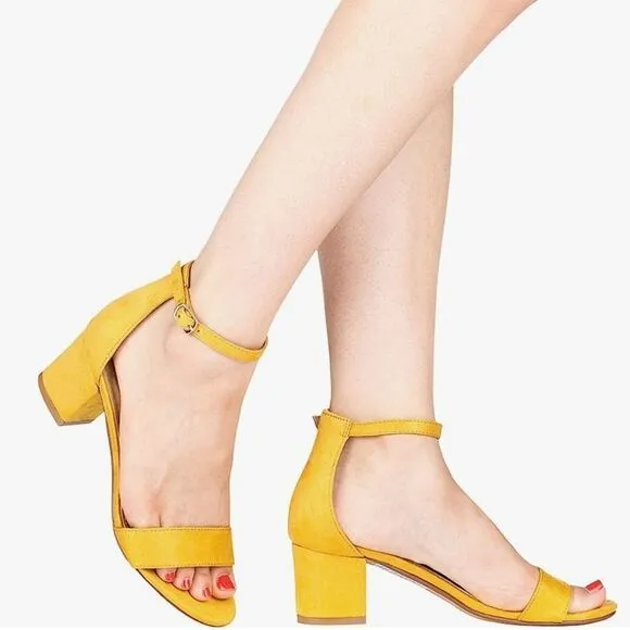 🩵Bamboo Yellow Suede Chunky Block Heels Size 8
