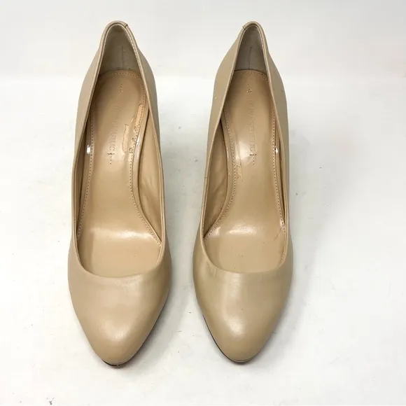 Banana Republic Nude Kelsey Pumps Closed Toe Genuine Leather Neutral Size 10