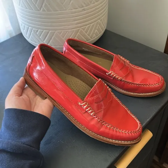 BASS Weejuns Patent Leather Lipstick Red Penny Loafer. Size 7