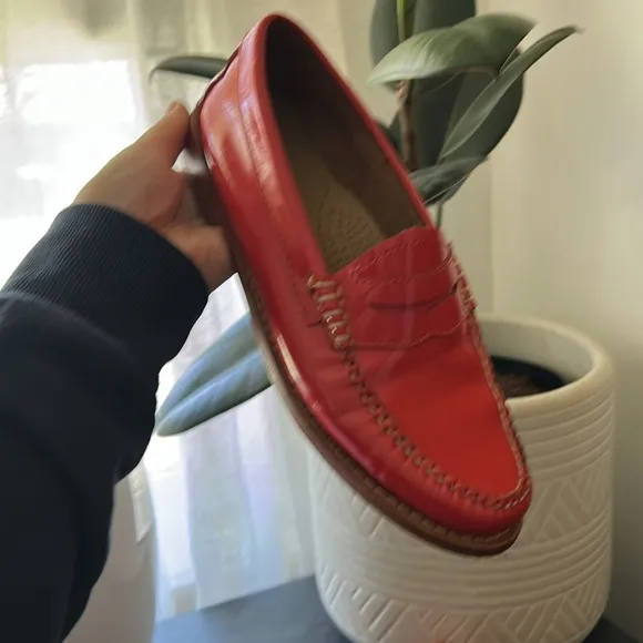 BASS Weejuns Patent Leather Lipstick Red Penny Loafer. Size 7