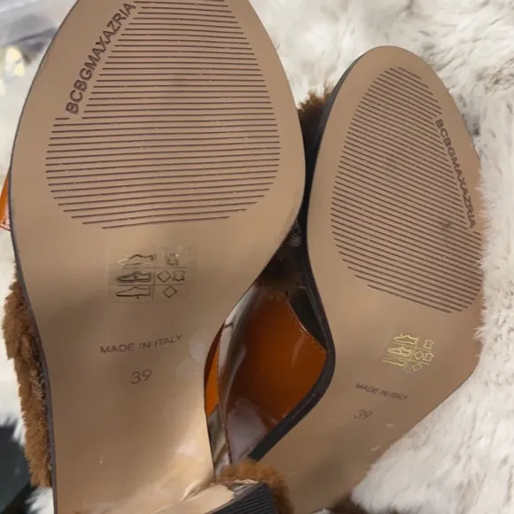 BCBGMAXAZARIA Faux Fur Heels Size 9