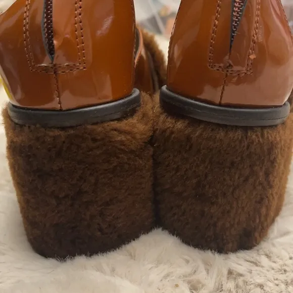 BCBGMAXAZARIA Faux Fur Heels Size 9
