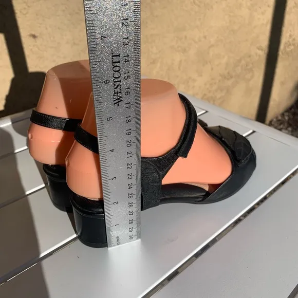 BeautiFeel black leather sandals size 5.5 ( European 36)