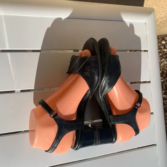 BeautiFeel black leather sandals size 5.5 ( European 36)