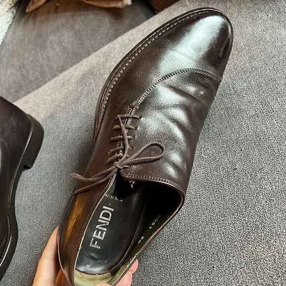 BEAUTIFUL Leather Fendi Oxfords with unique stitch and Side lace - 9.5 US