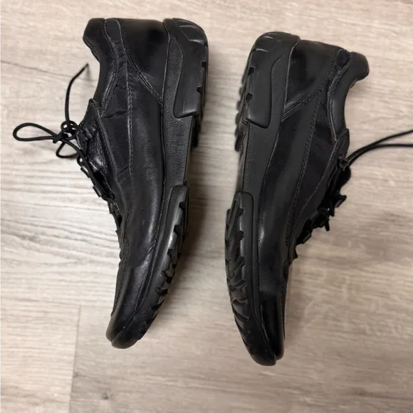 BED|STU Black Leather Oxfords Sleek Design