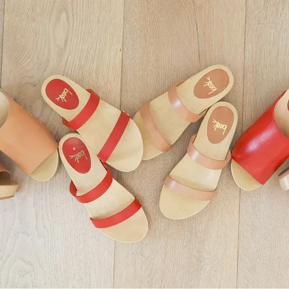 Beek Peacock Red Leather Open Toe Clogs with Studs 9 New Without Box