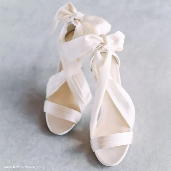 Bella Belle Open Toe Ivory Ribbon Block Heels