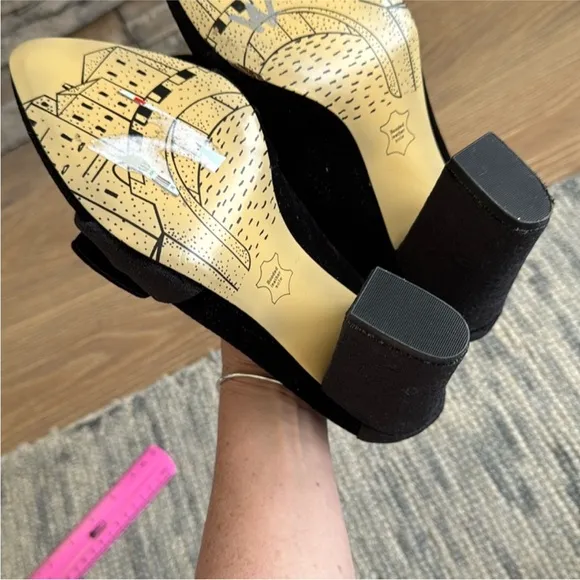 Bella Vita Black Block Heel Pumps with Bow