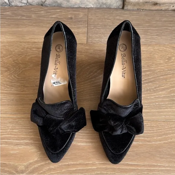 Bella Vita Black Block Heel Pumps with Bow