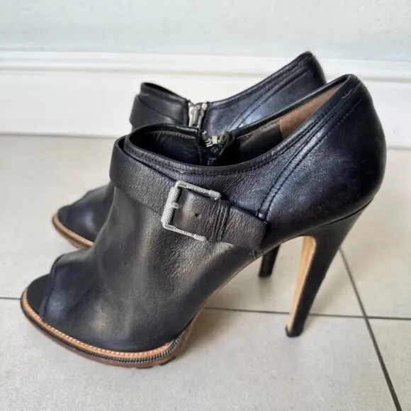 Belstaff England Women's Black Leather Peep Toe Shaftesbury Heels Size 40